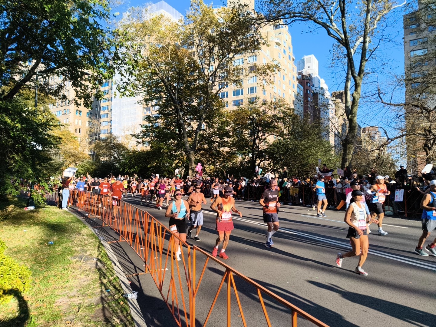 Runners in the 2025 NYC Marathon